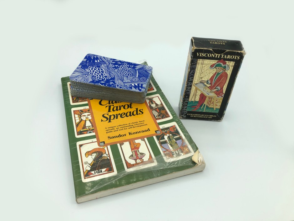 Aquarian Tarot Vs Visconti Tarot